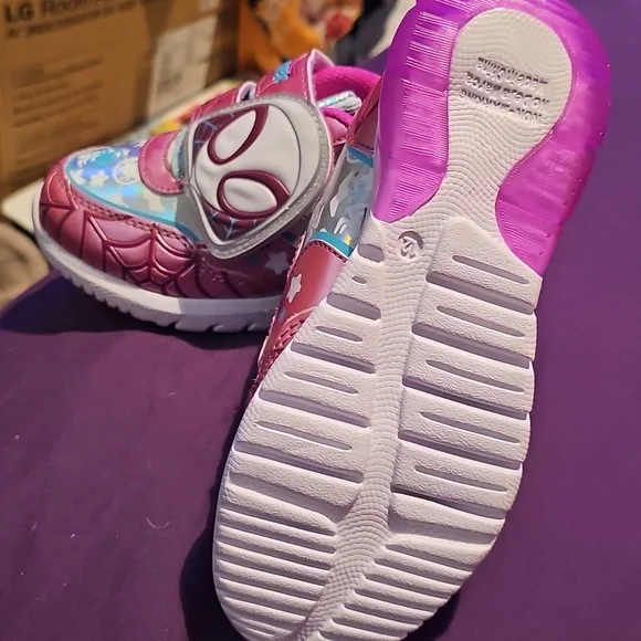 !!. Girls Size 12 Ghost Spider Shoes. - Picture 4 of 5